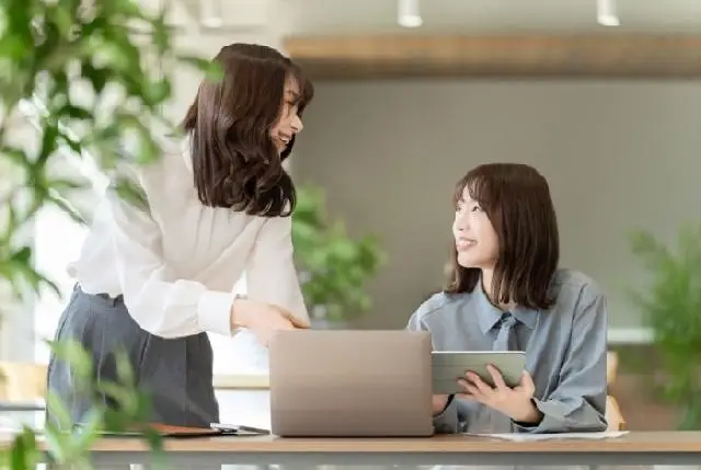 積極採用／オフィス環境抜群！／グループ全体で約500名超の社員数を誇る総合コンサルティングファーム